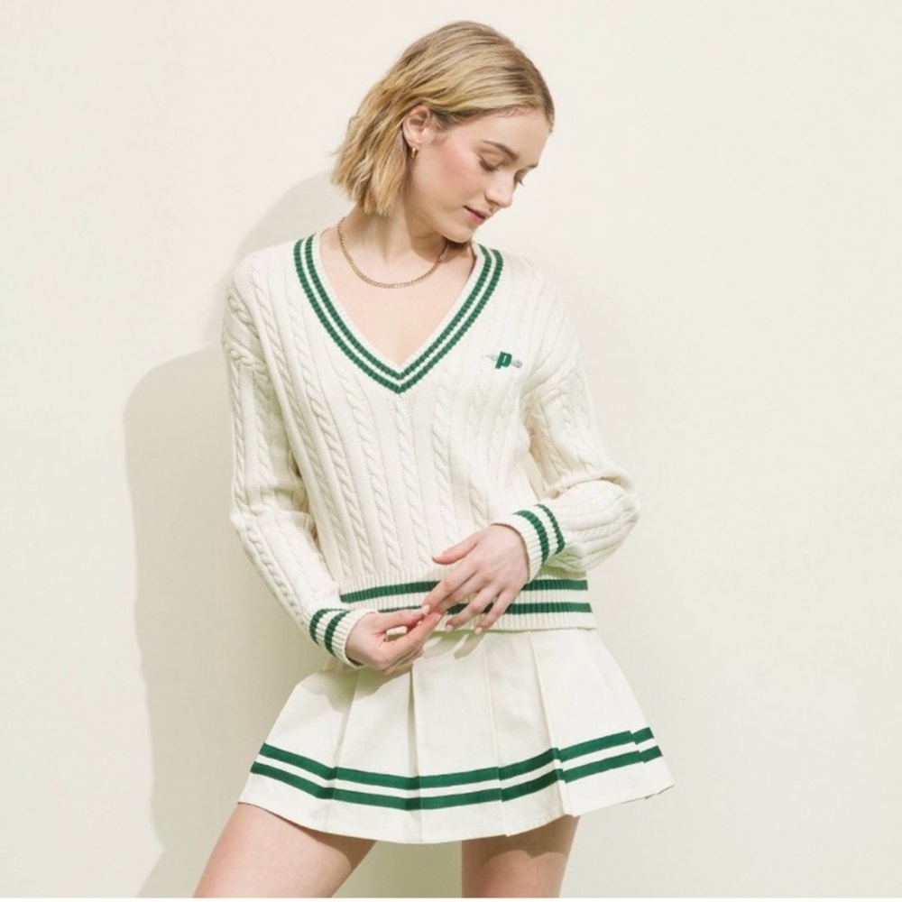 Prince Cream and Green V-Neck Sweater Classic Knit
